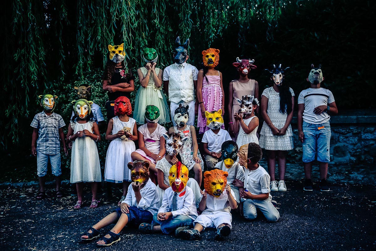 Enfants masqués